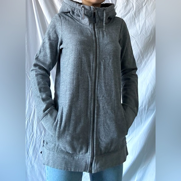 Long Sweater - Picture 2 of 8